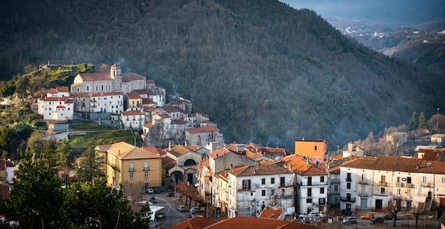Abruzzo Scopri cosa rende questa regione così famosa!